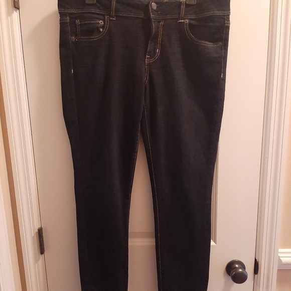 Jeans - Picture 2 of 4